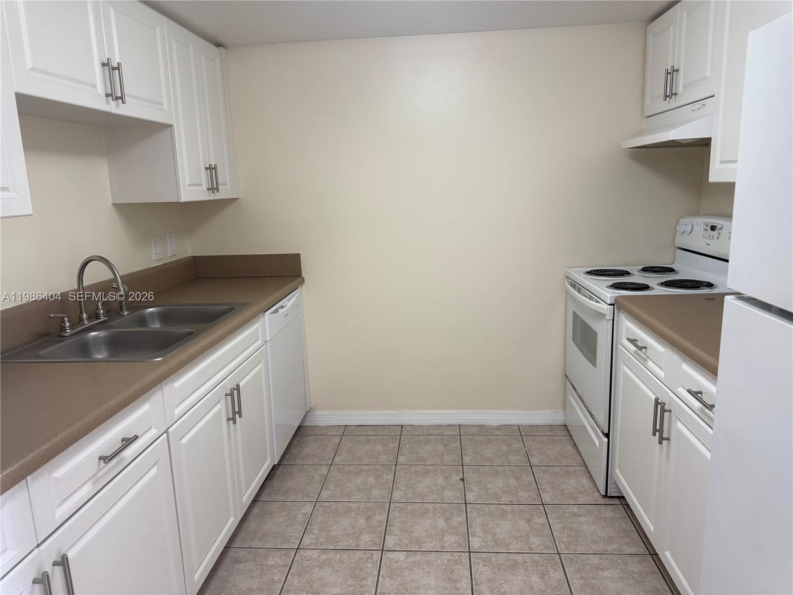 MAP OF MIAMI DADE CO. FL. - Residential Lease