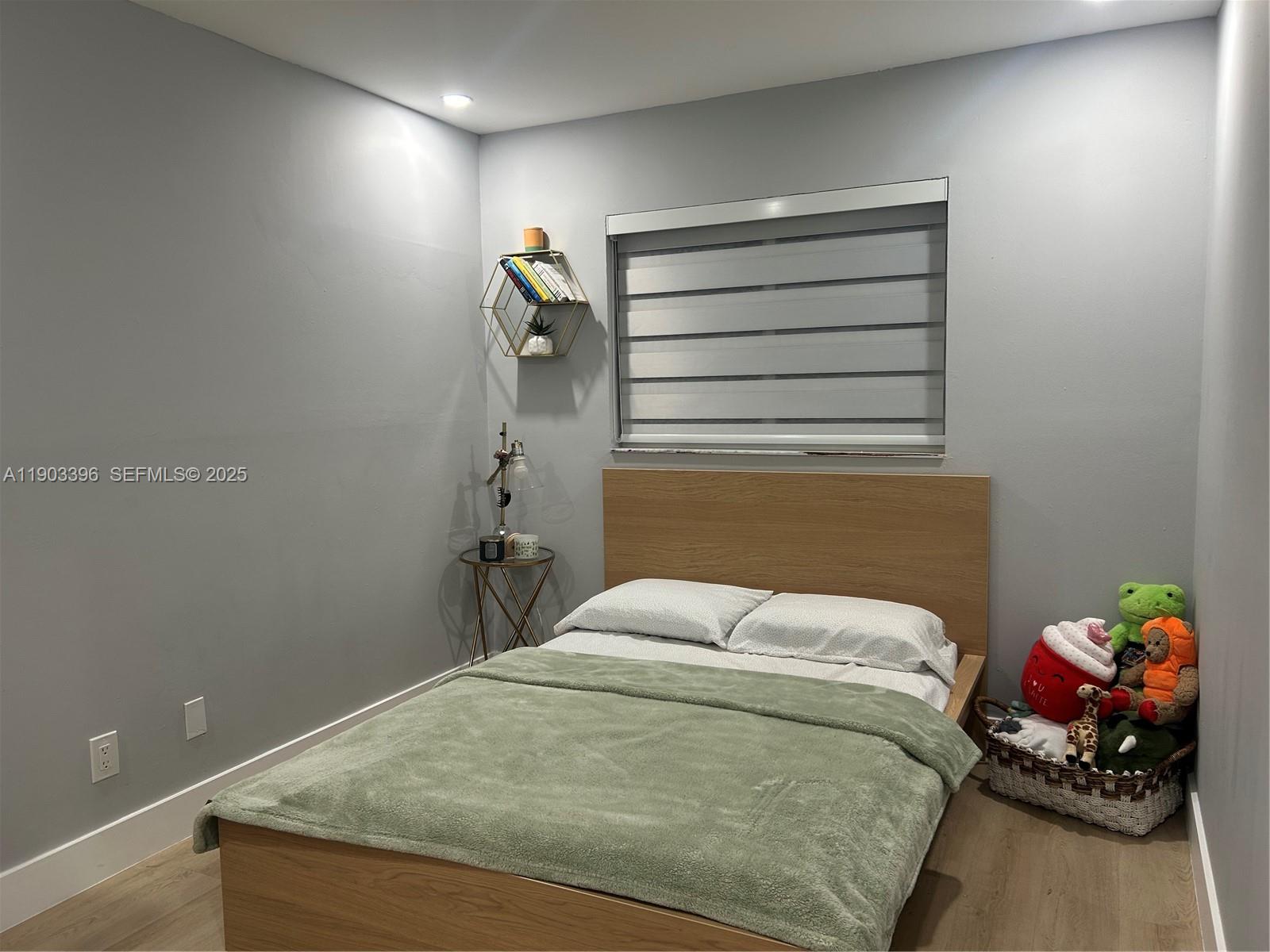 PEMBROKE LAKES SECTION SE - Residential