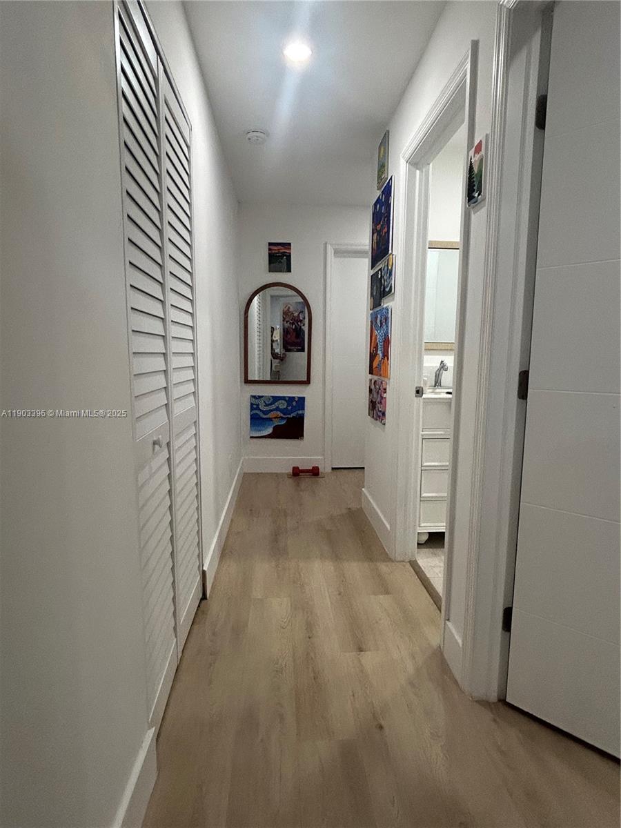 PEMBROKE LAKES SECTION SE - Residential