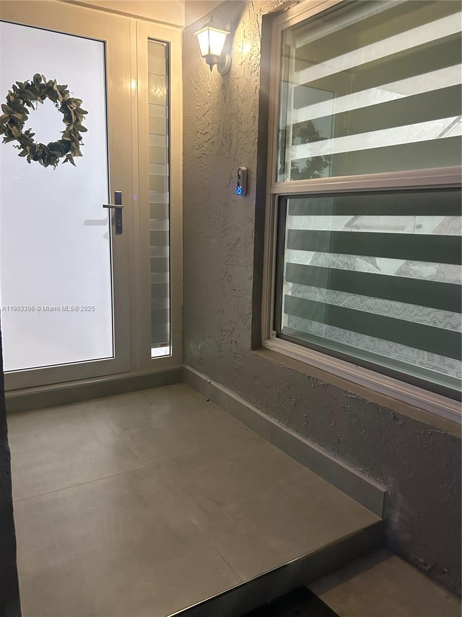 PEMBROKE LAKES SECTION SE - Residential