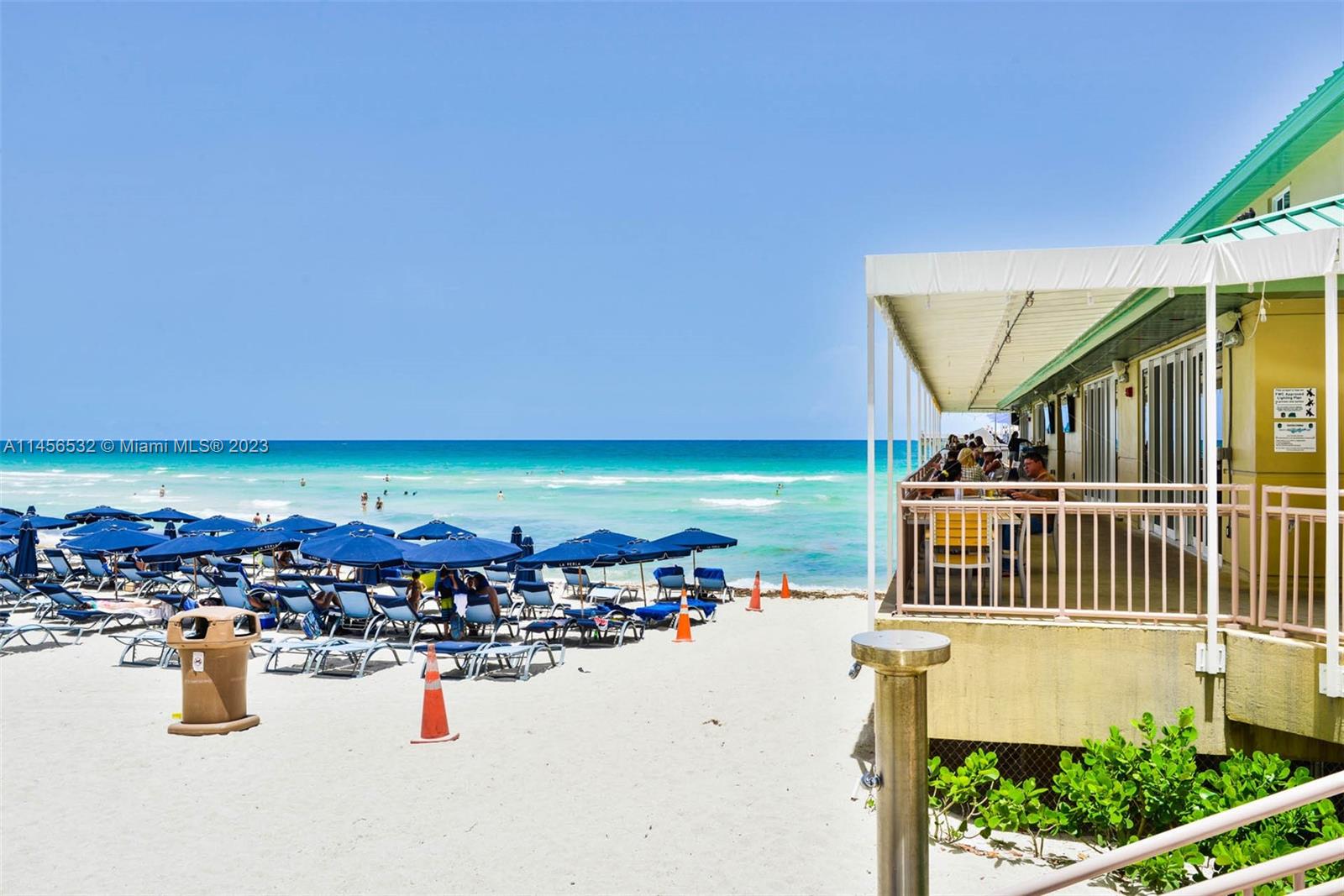 LA PERLA CONDO - Residential Lease