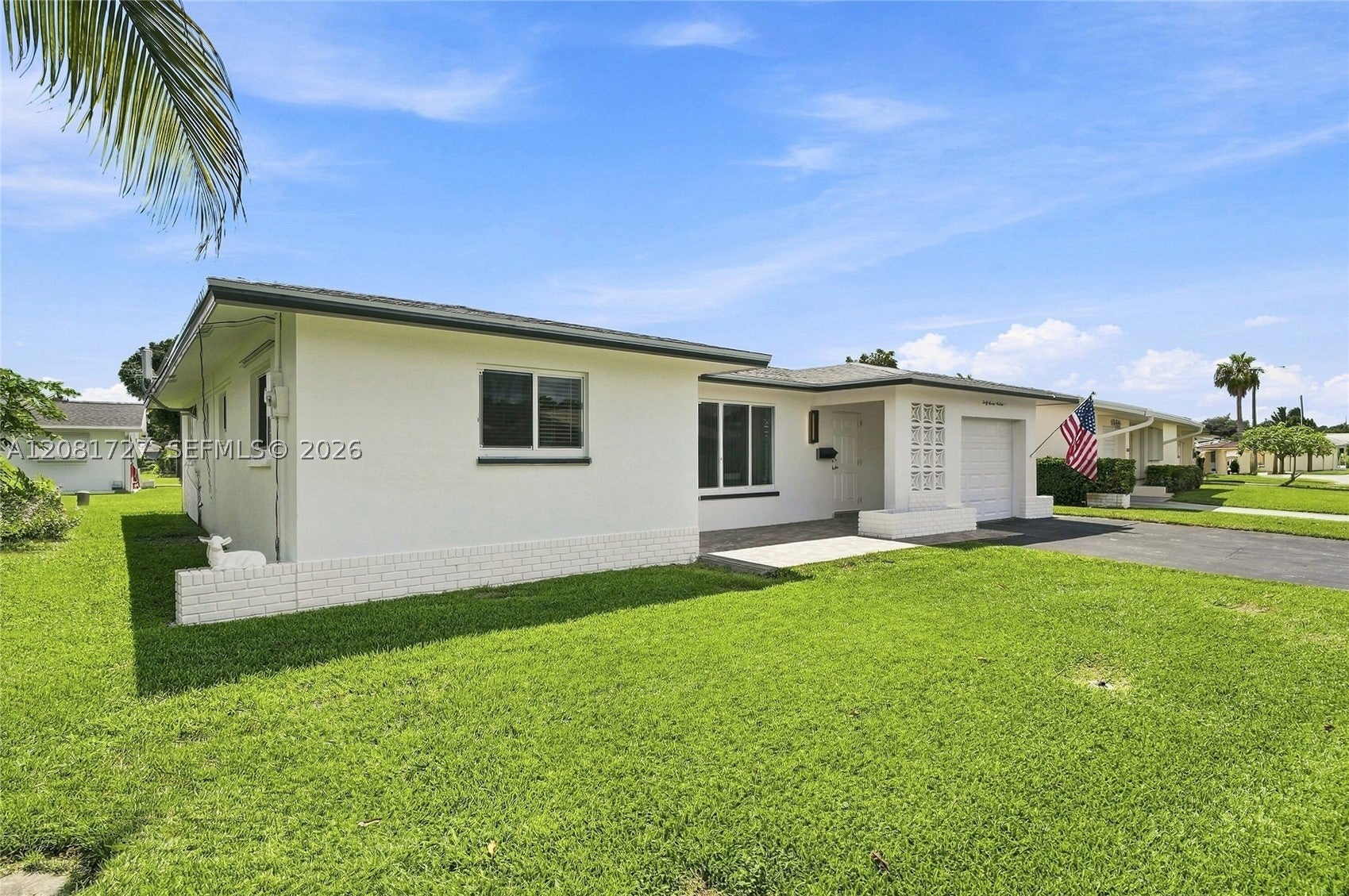 4716 NW 48th Ave, Tamarac FL 33319