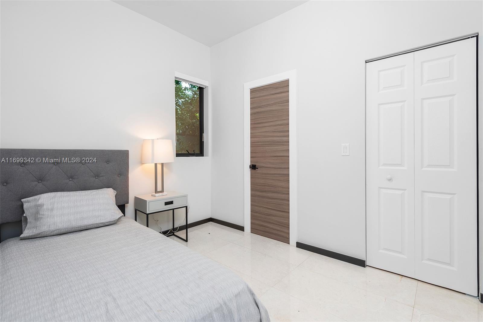 MID GOLF SUB 1ST ADDN - Residential