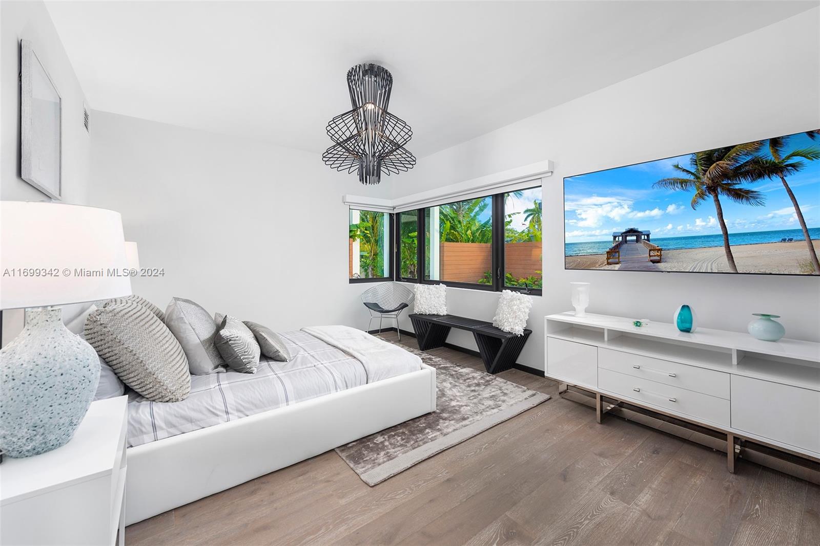 MID GOLF SUB 1ST ADDN - Residential