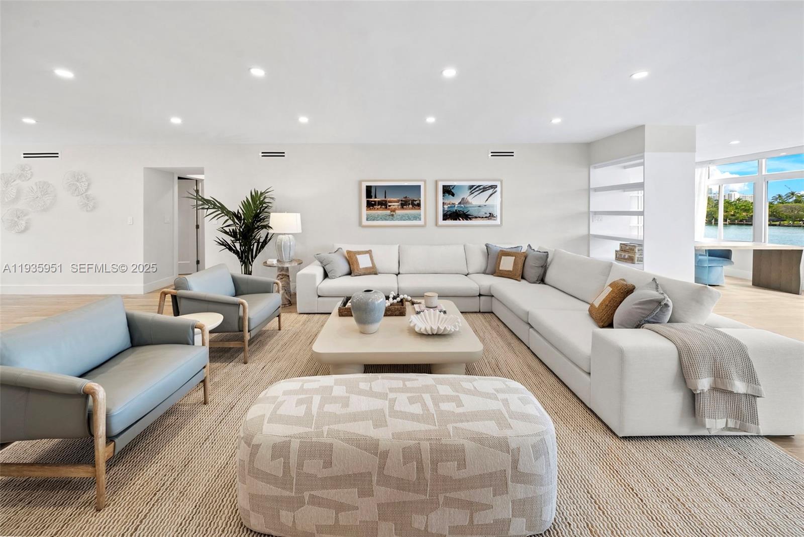 10001 E Bay Harbor Dr 2N