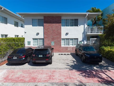 6905 Bay Dr 16 Miami Beach FL 33141