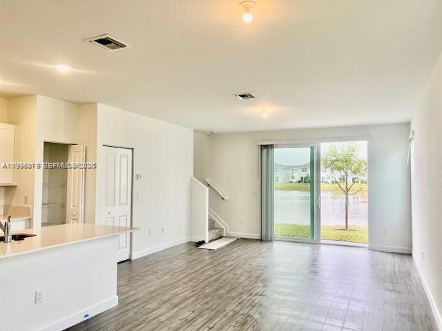 VERANDA PLAT NO. 9 - Residential Lease