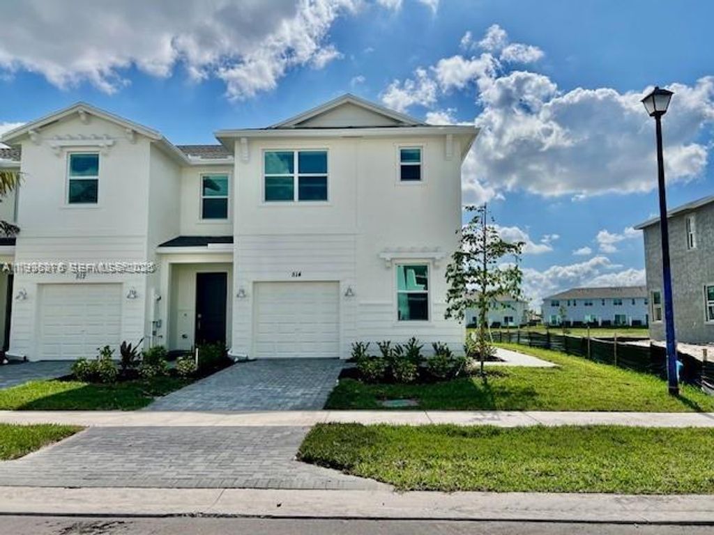 Photo of 514 SE Rivergrass St #0, Port St Lucie, FL 34984 (MLS # A11996876)