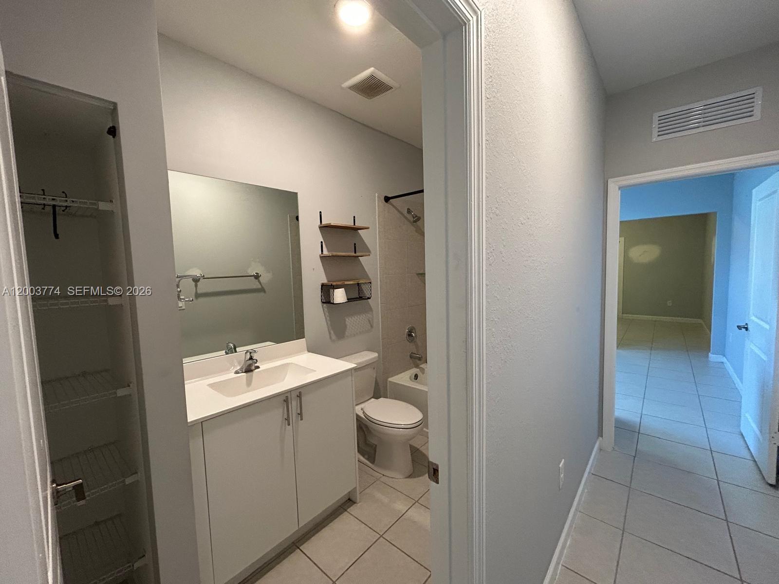 RAMBO - Residential Lease