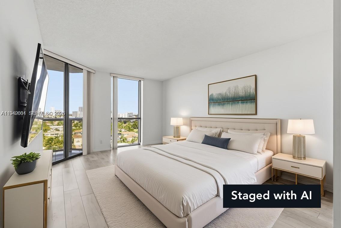 HARBOR TWS AT THE WATERWA - Residential