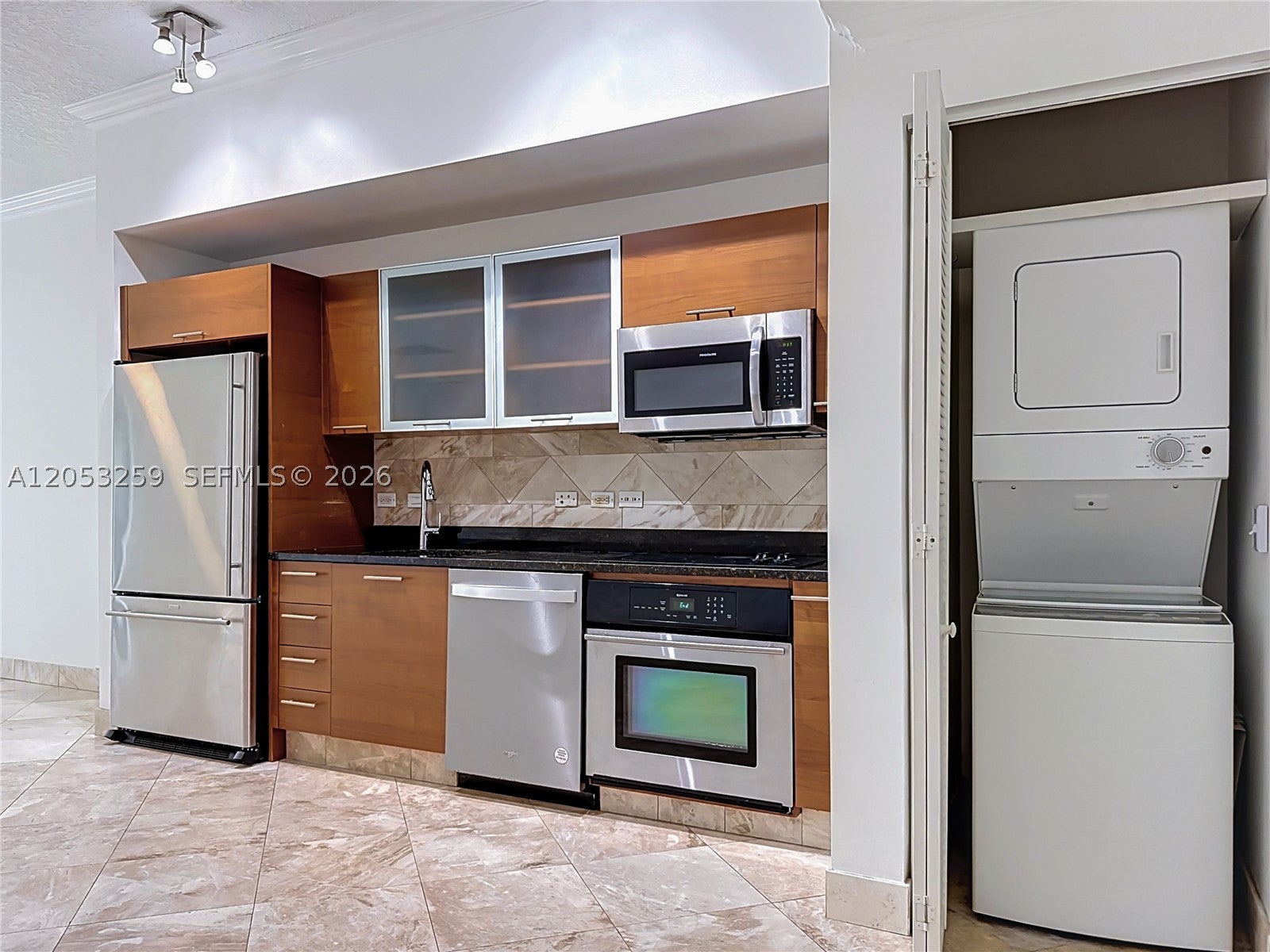 3470 E Coast Ave H0907