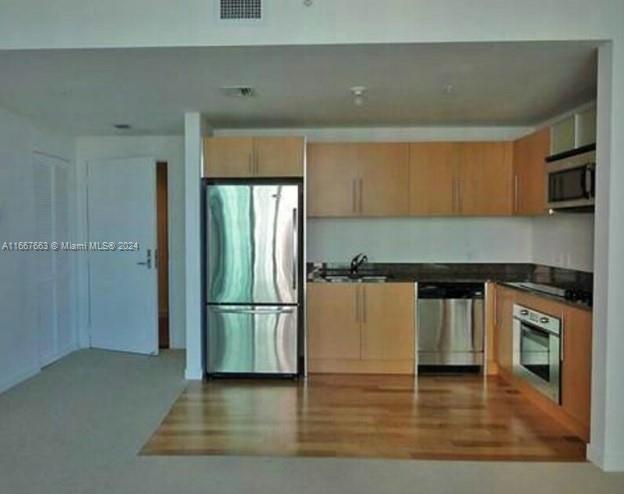 300 S Biscayne Blvd T-1703