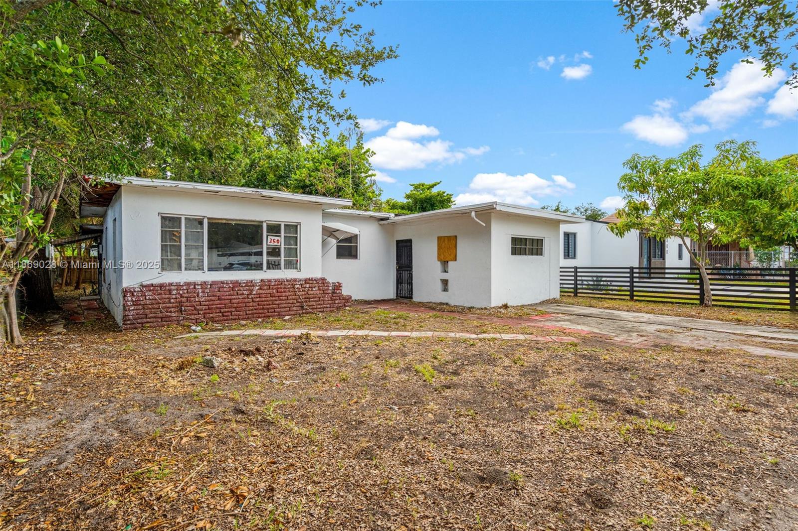 350 NW 45th St