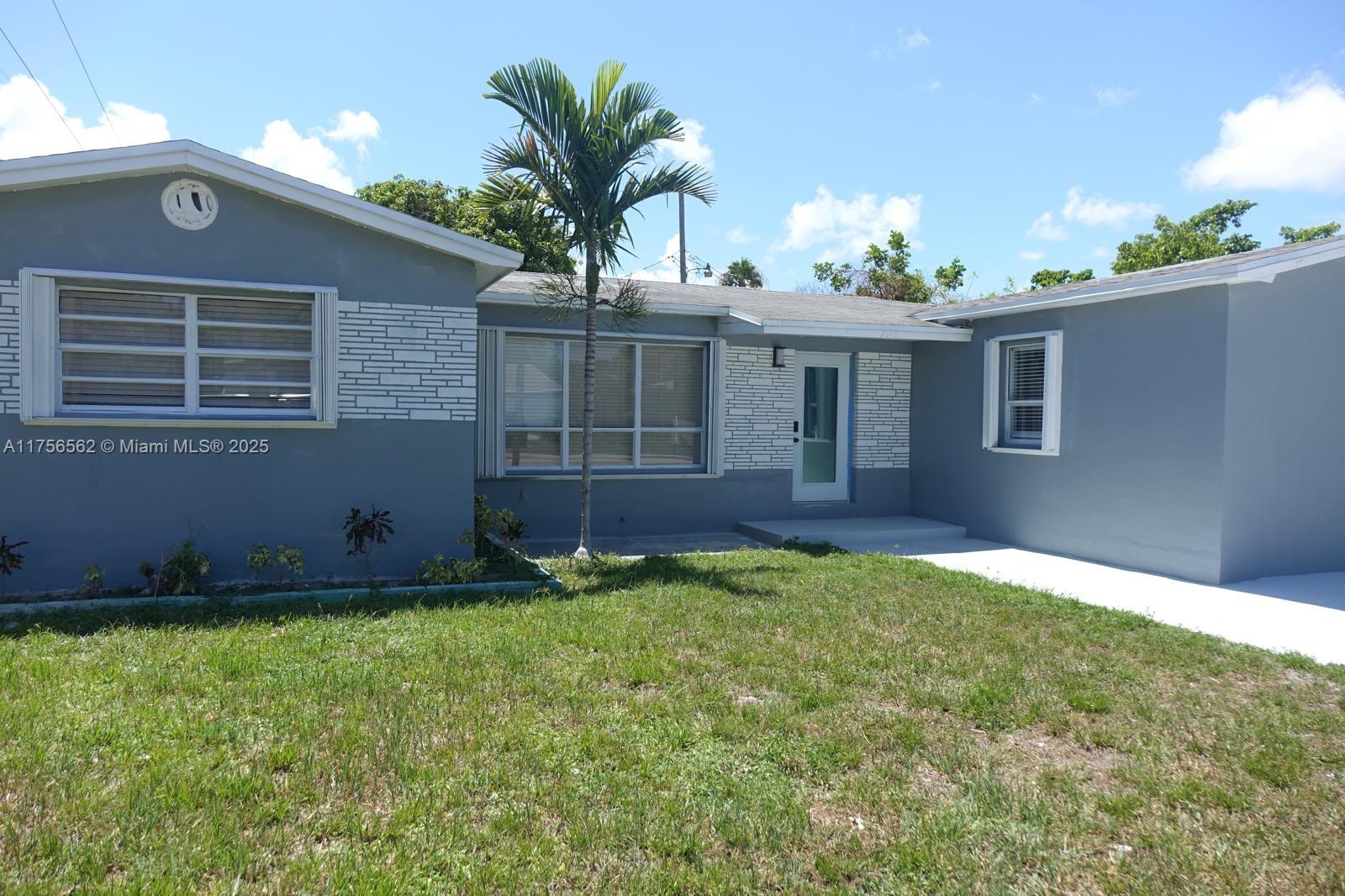 1510 S 24th Ave, Hollywood, Broward County, Florida - 3 Bedrooms  
2 Bathrooms - 