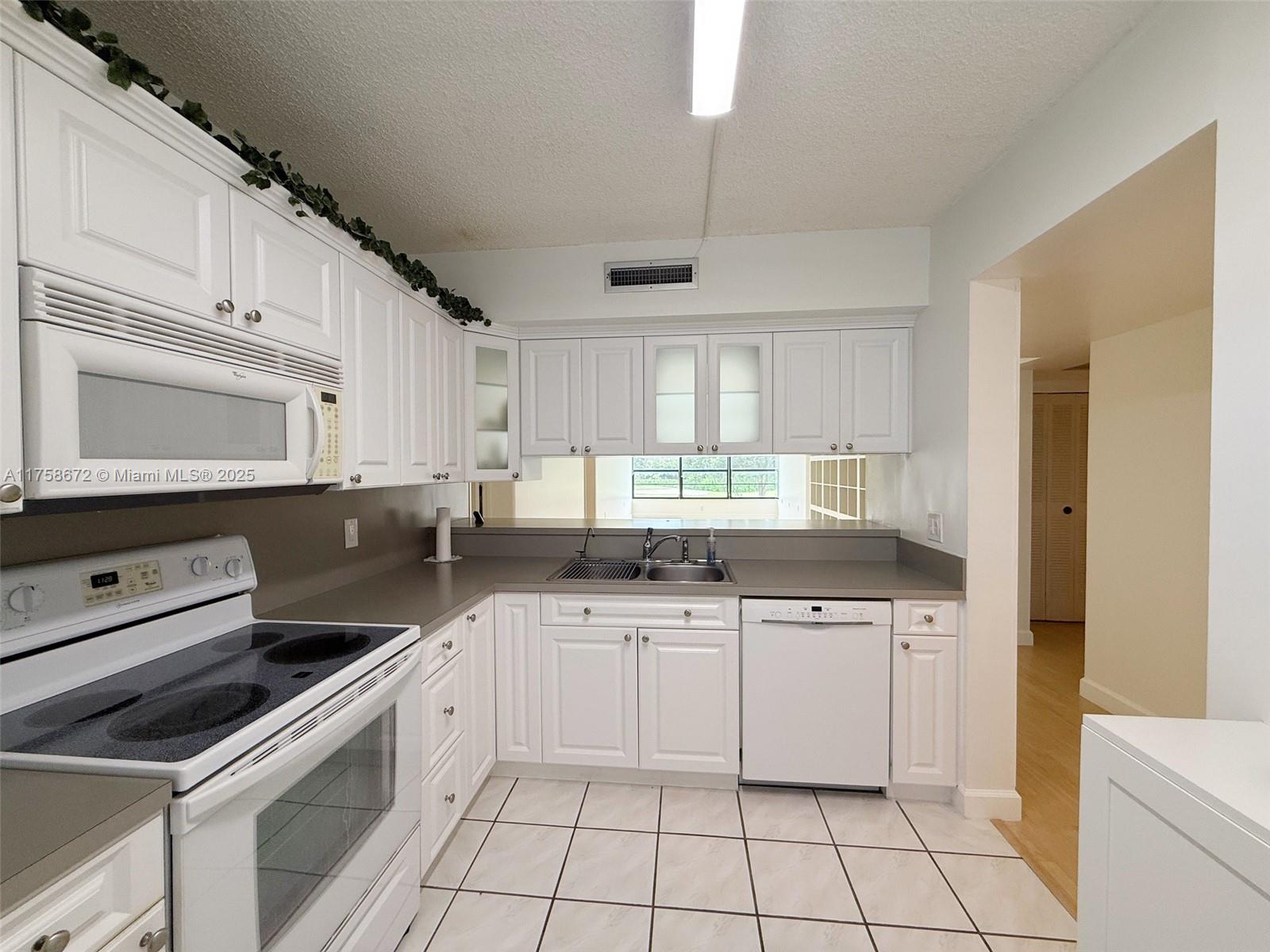 CONDO 2 OF WHITEHALL COND - Residential