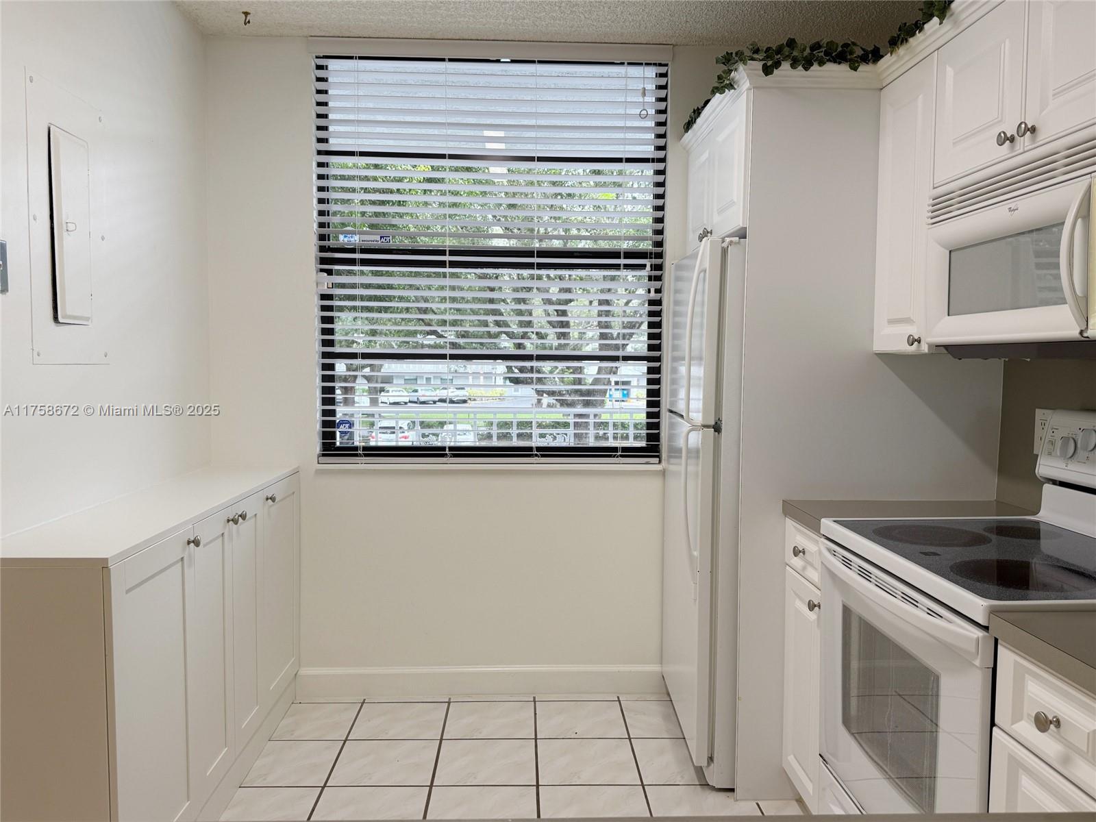 CONDO 2 OF WHITEHALL COND - Residential