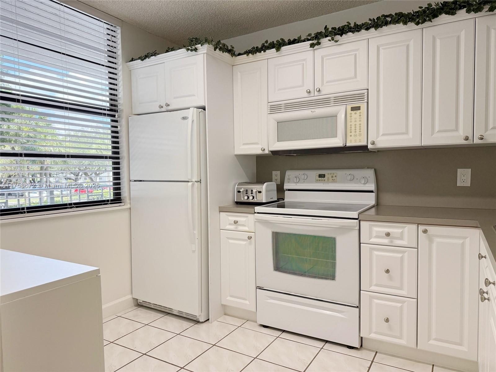 CONDO 2 OF WHITEHALL COND - Residential