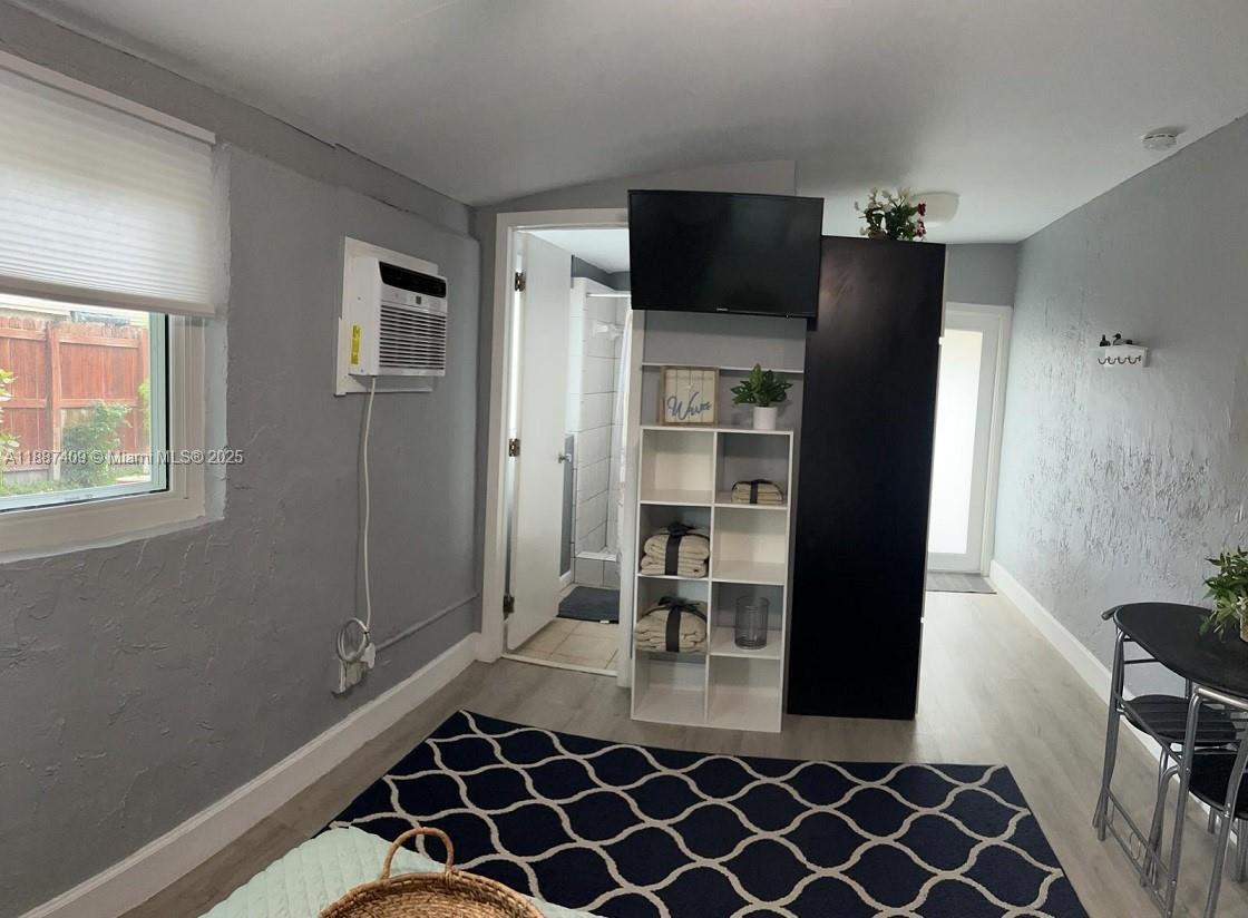 HACIENDA ESTATES SEC 2 - Residential Lease