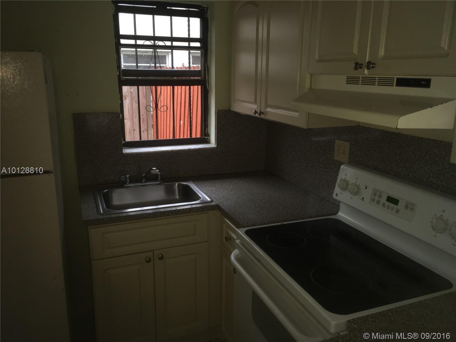 Midway Mansions Twnhs Con - Residential Lease