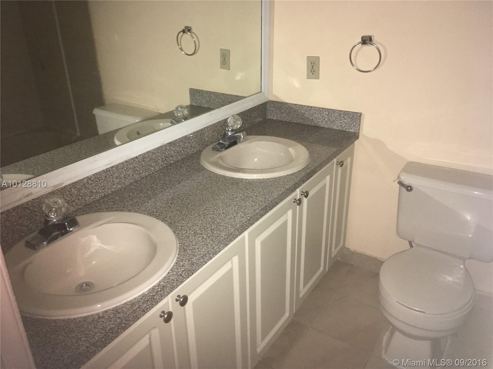 Midway Mansions Twnhs Con - Residential Lease