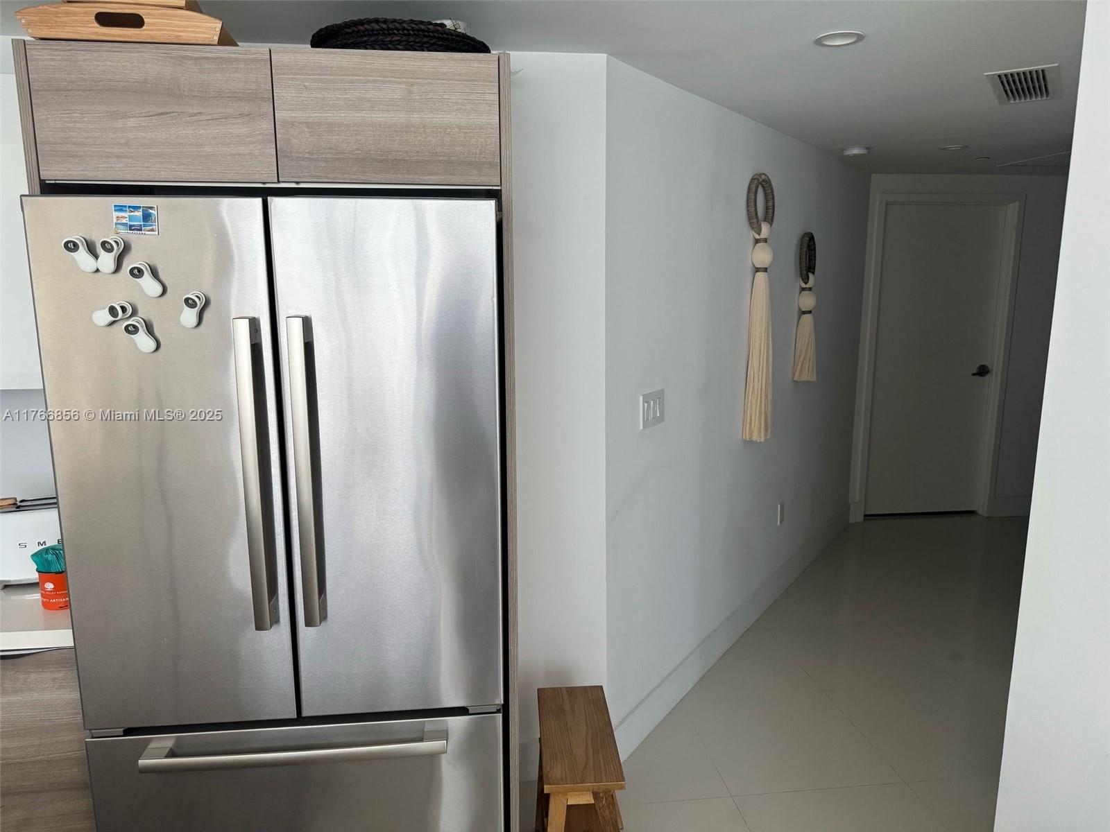 9940 W Bay Harbor Dr 7C-N