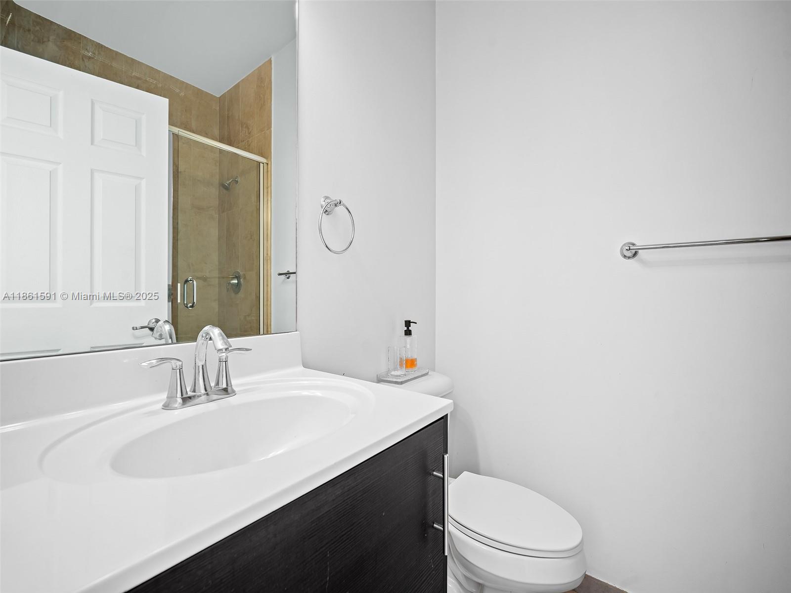 VINTAGE ESTATES - Residential