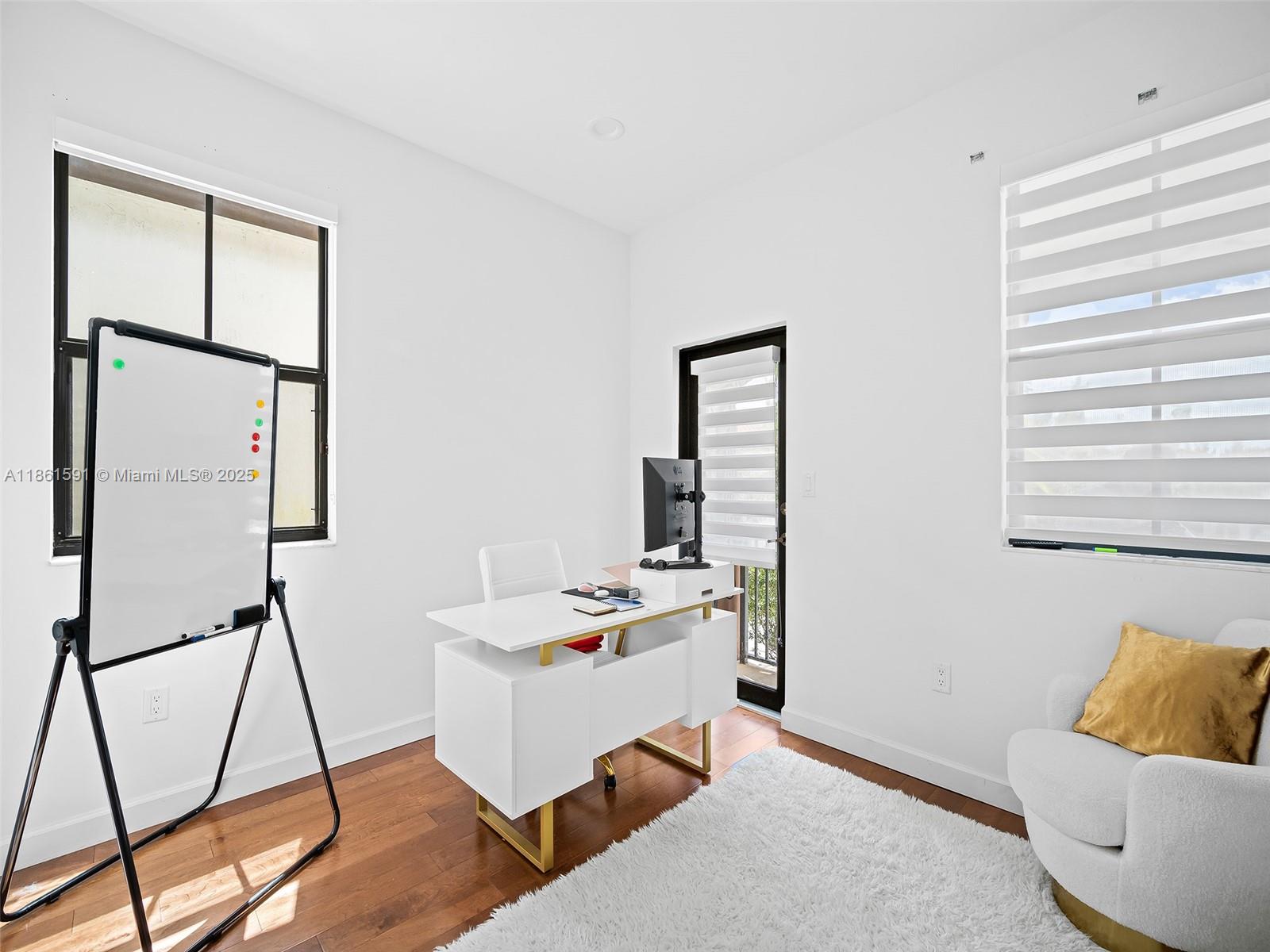 VINTAGE ESTATES - Residential