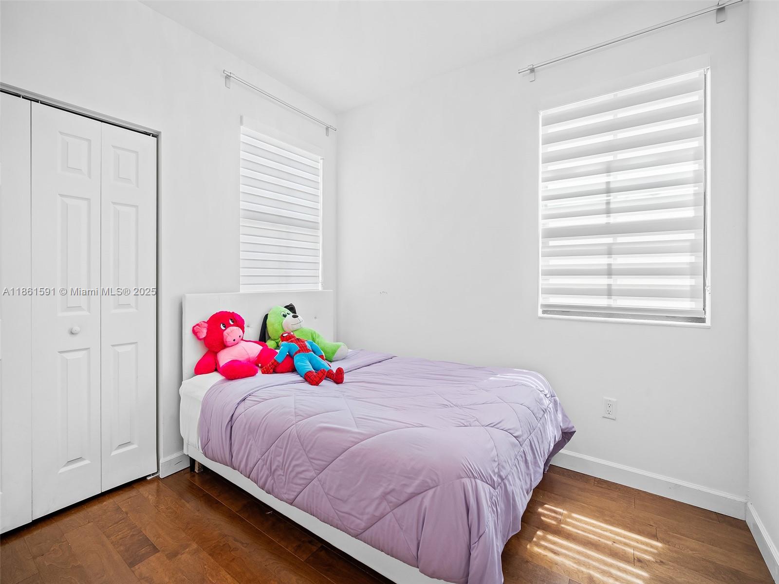 VINTAGE ESTATES - Residential