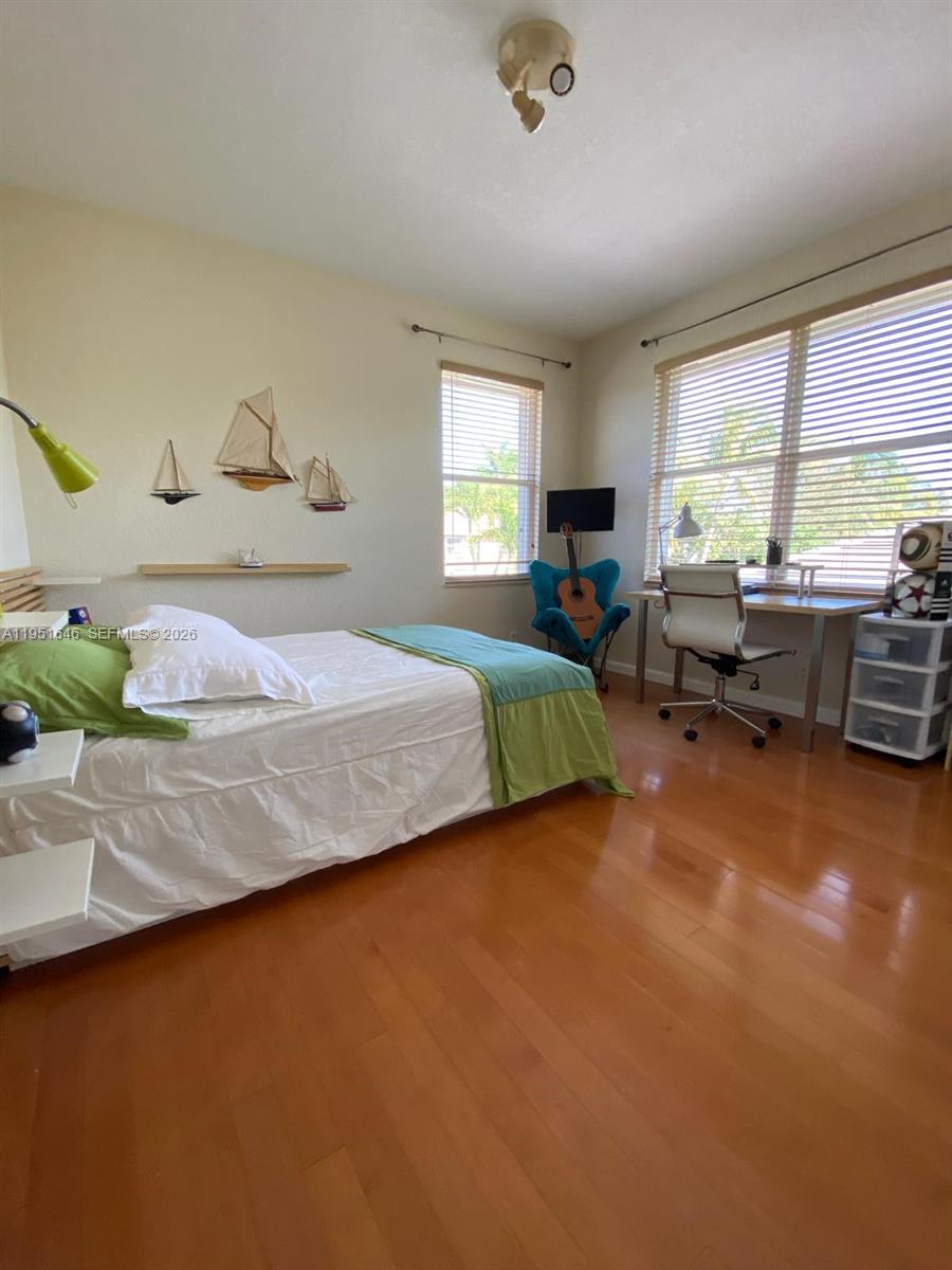 SECTOR 7-PARCEL Q - Residential