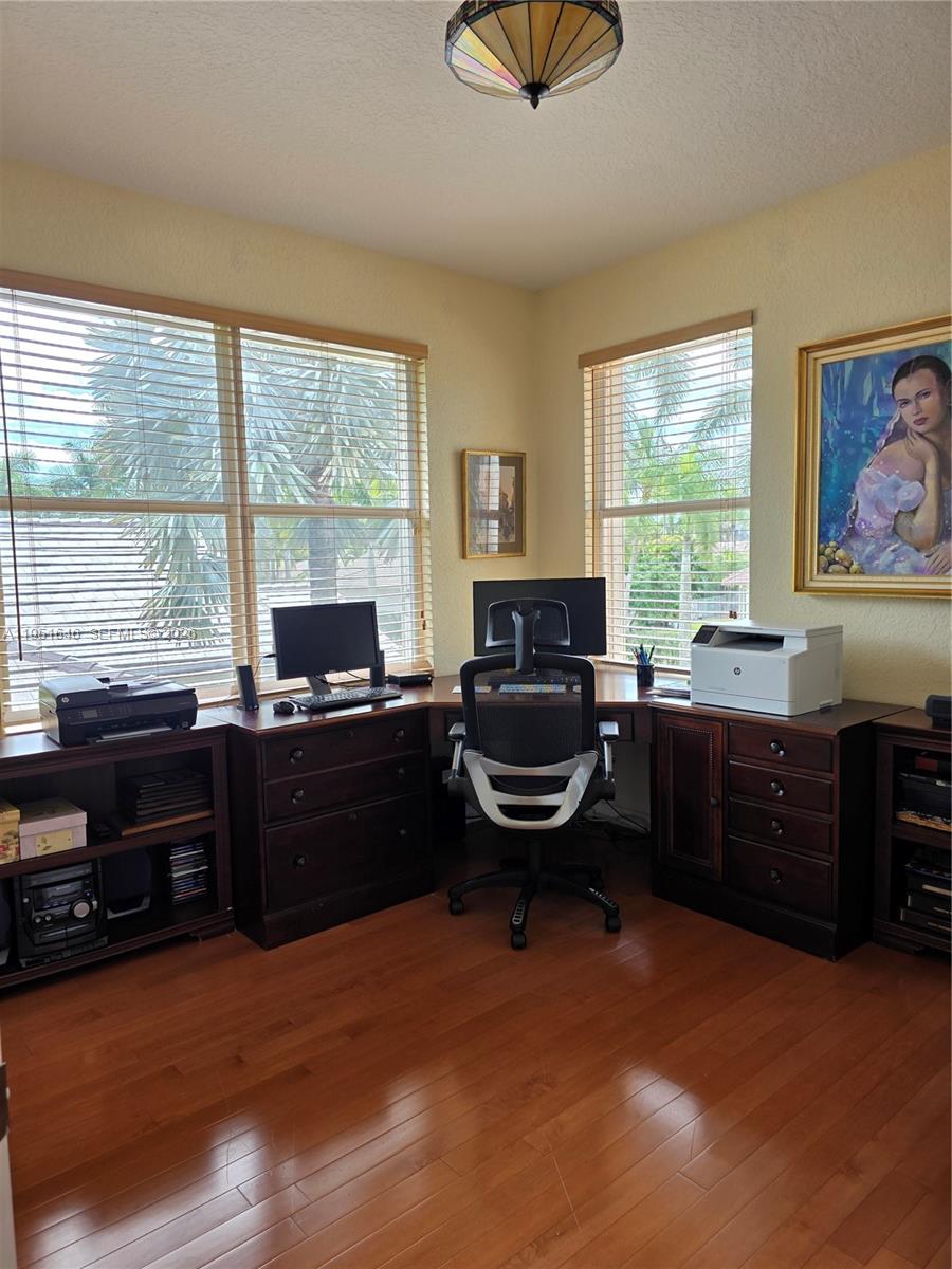 SECTOR 7-PARCEL Q - Residential