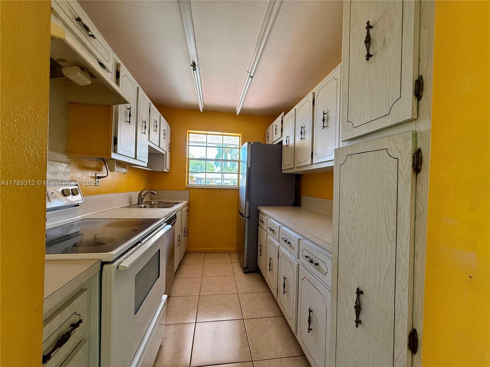 HIGH POINT OF DELRAY SEC - Residential