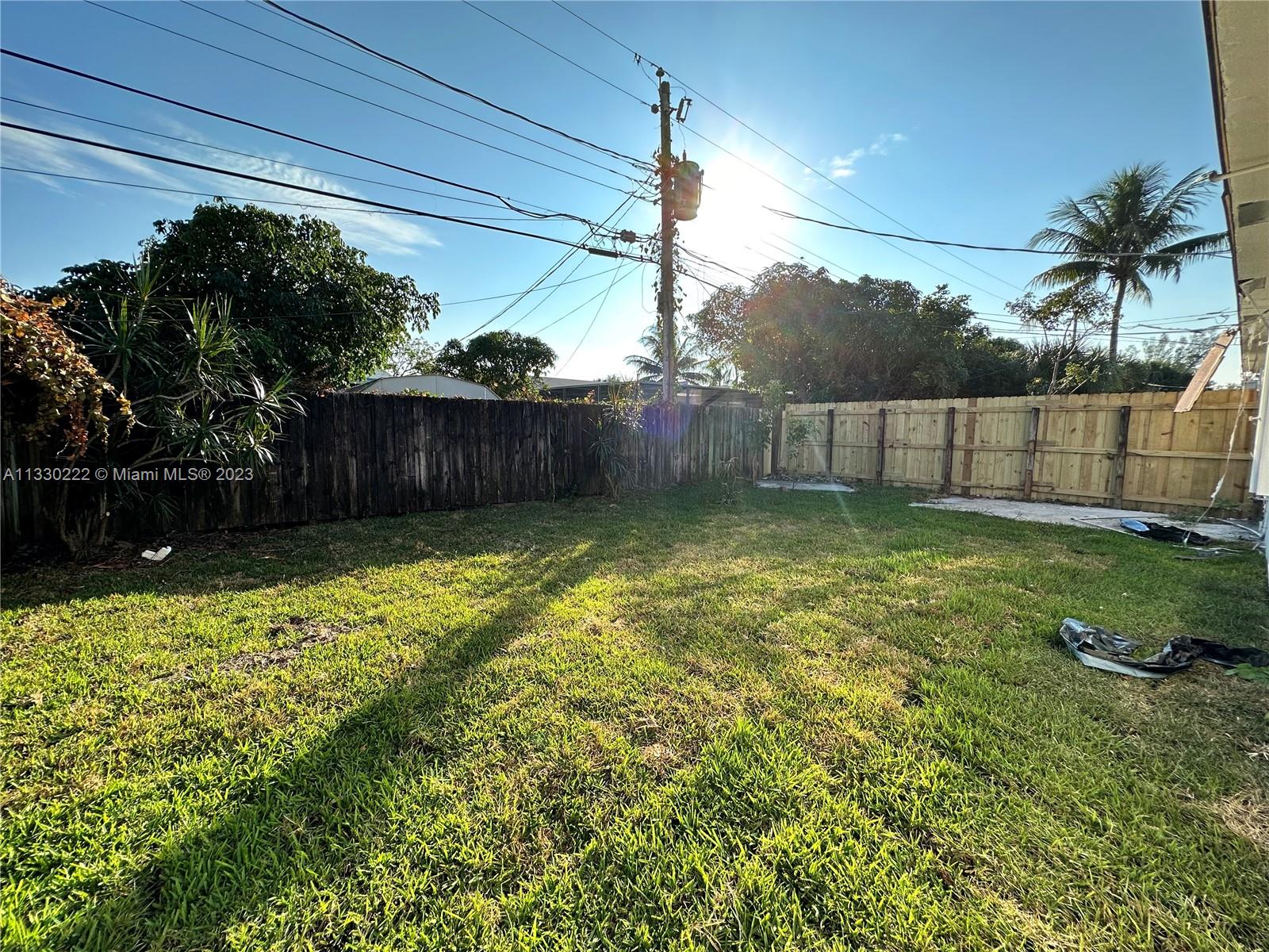 POMPANO PALMS - Residential Lease