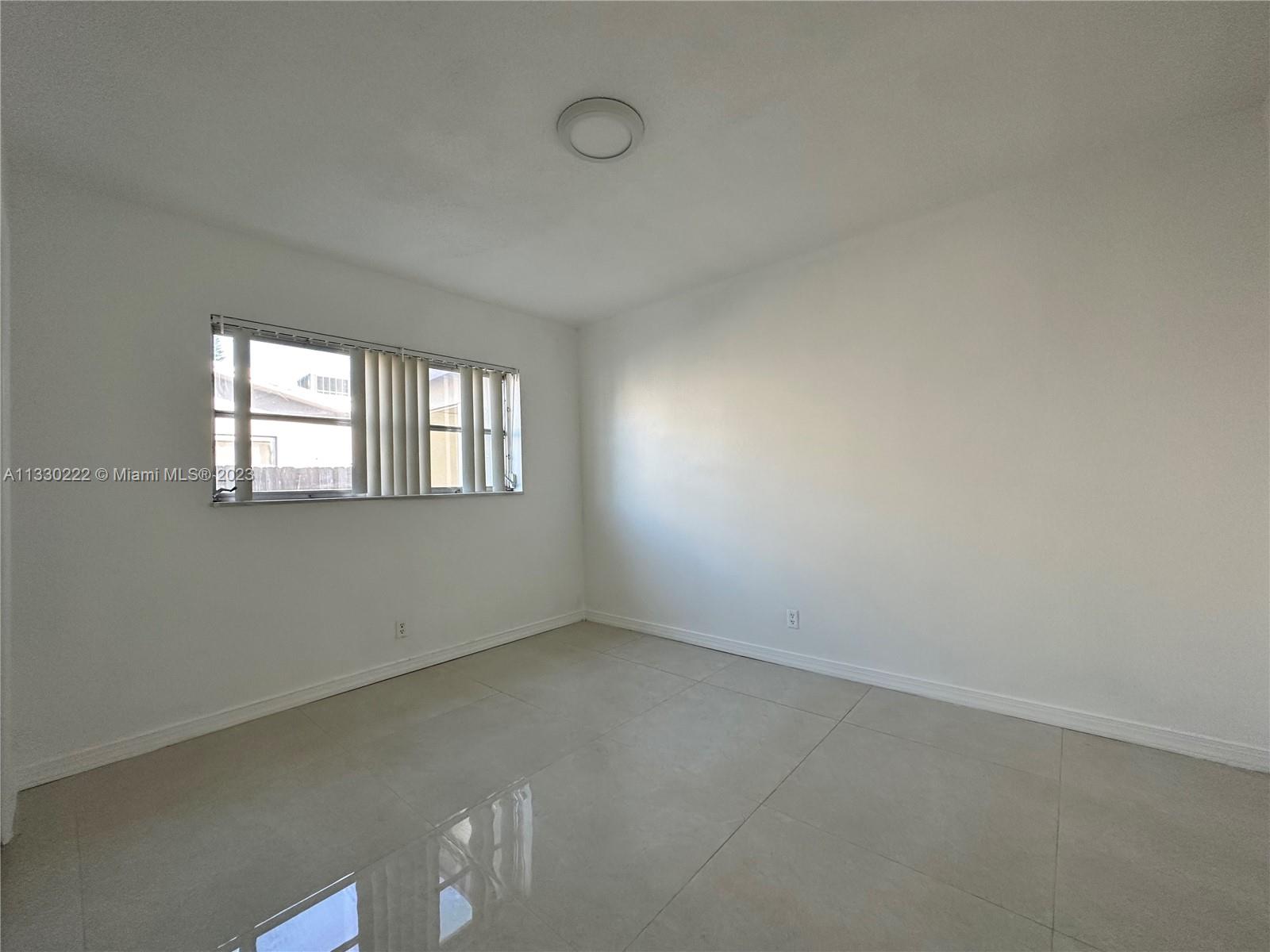 POMPANO PALMS - Residential Lease