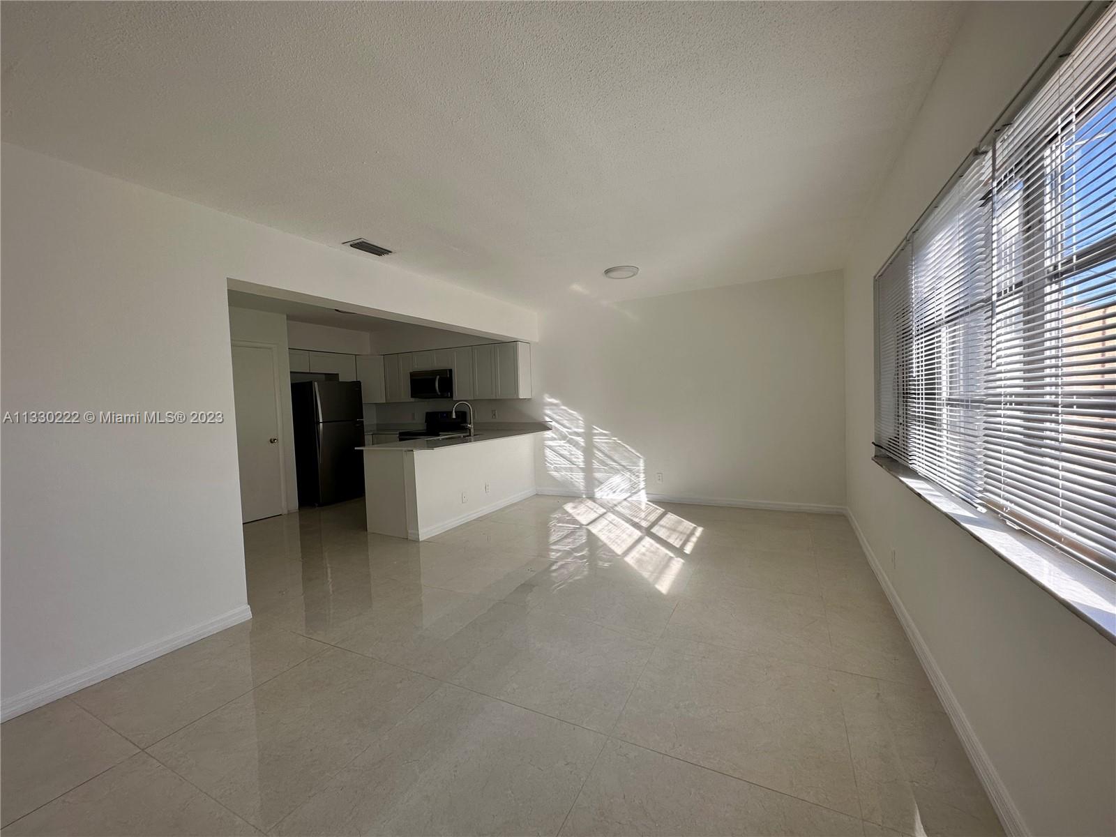 POMPANO PALMS - Residential Lease