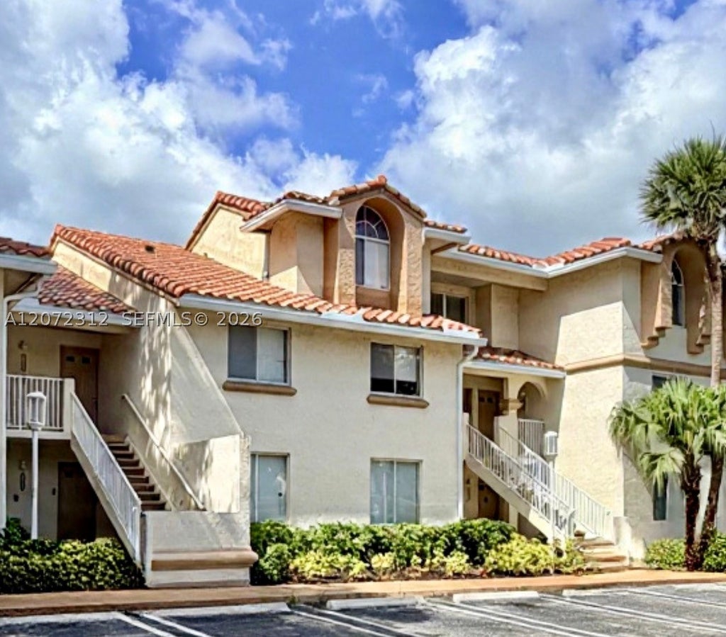 Photo of West Palm Beach, FL 33409 (MLS # A12072312)