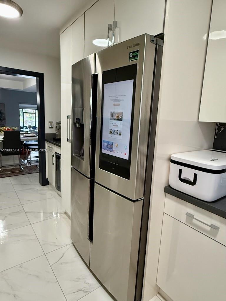 WESTVIEW CONDOMINIUM NO O - Residential