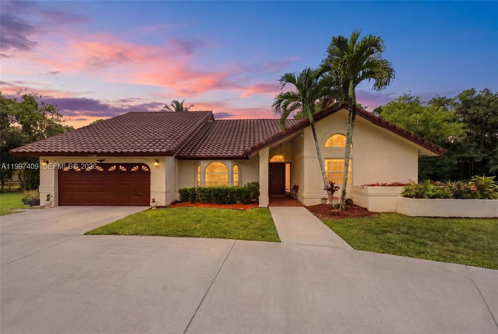 Photo of 11400 NW 20th Ct, Plantation, FL 33323 (MLS # A11997409)