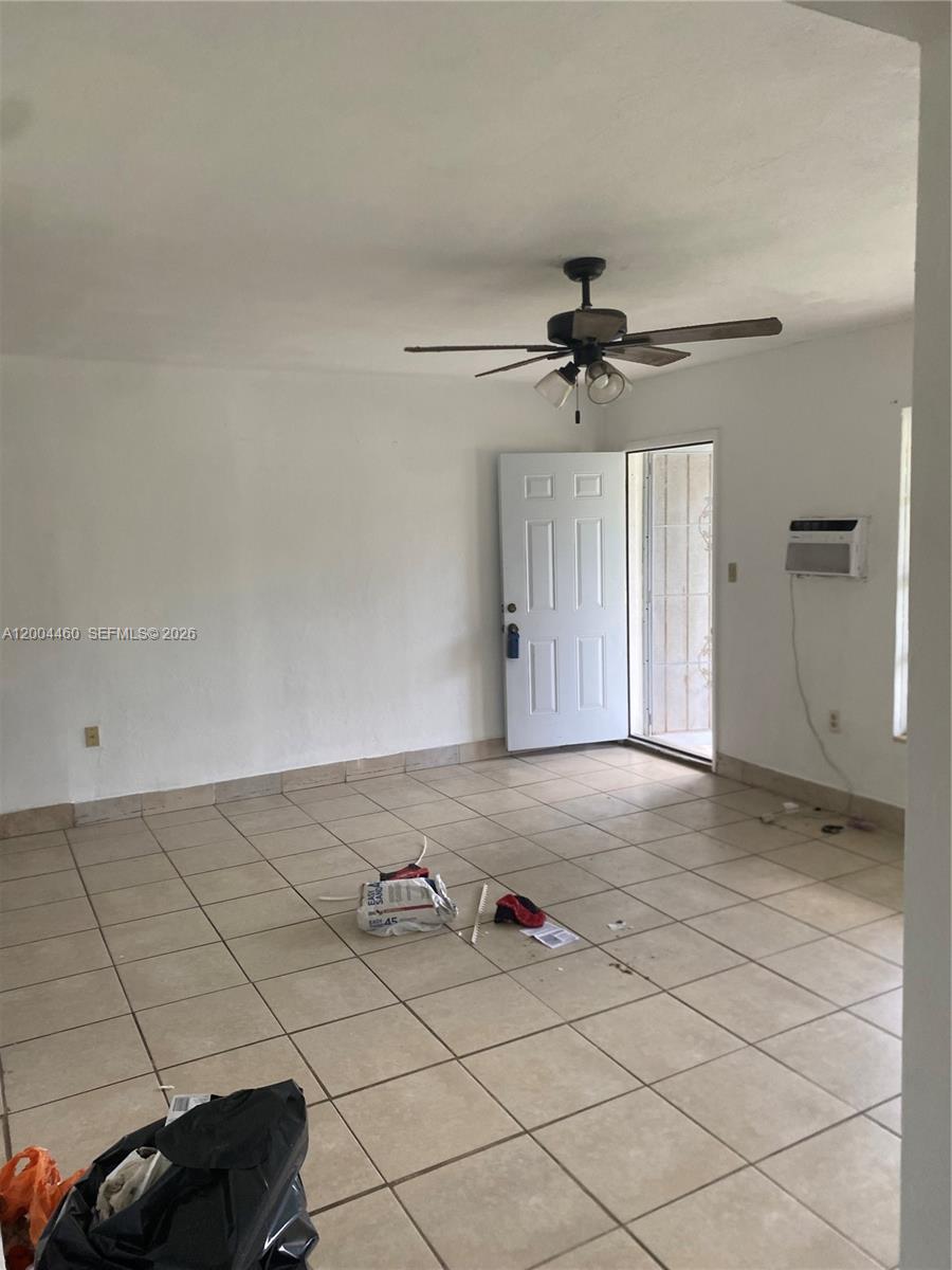 BISCAYNE GARDENS SEC F PA - Residential Lease