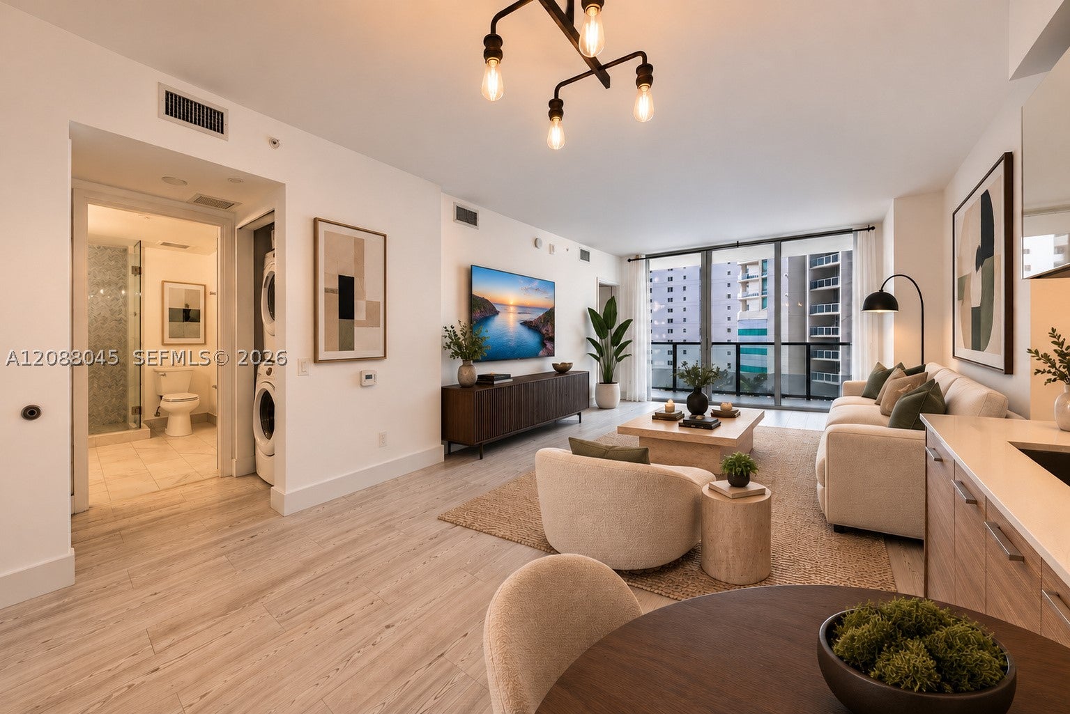 1300 Brickell Bay Dr 704