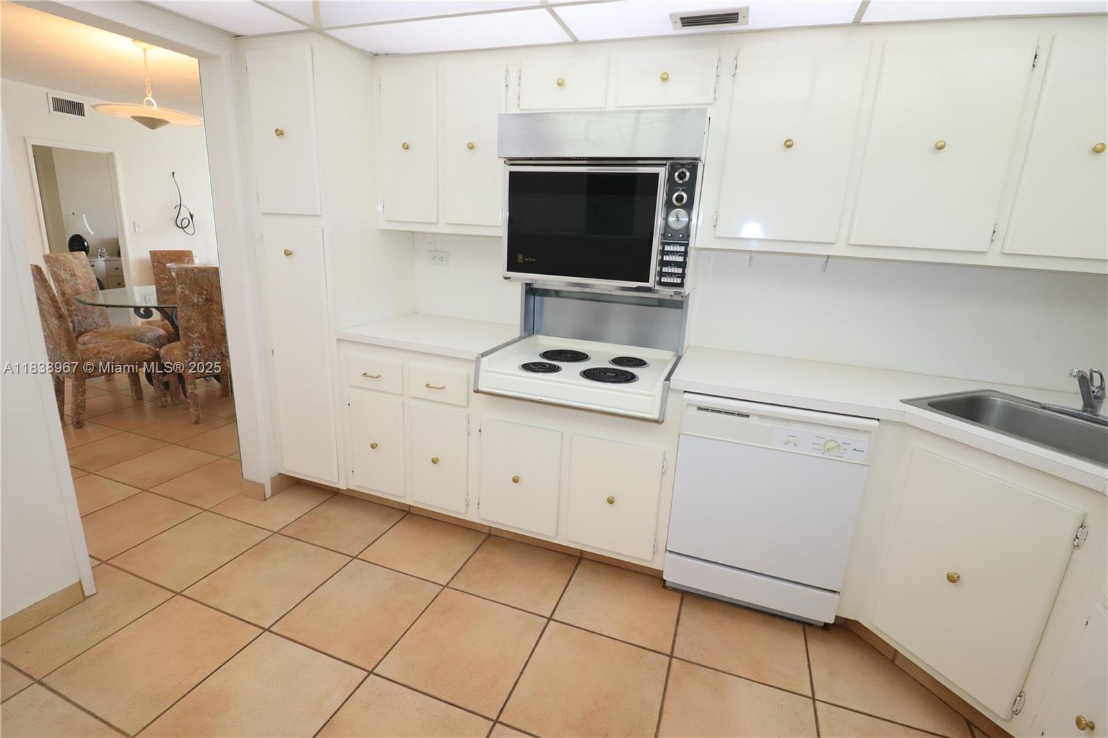 THE PAVILION CONDO - Residential