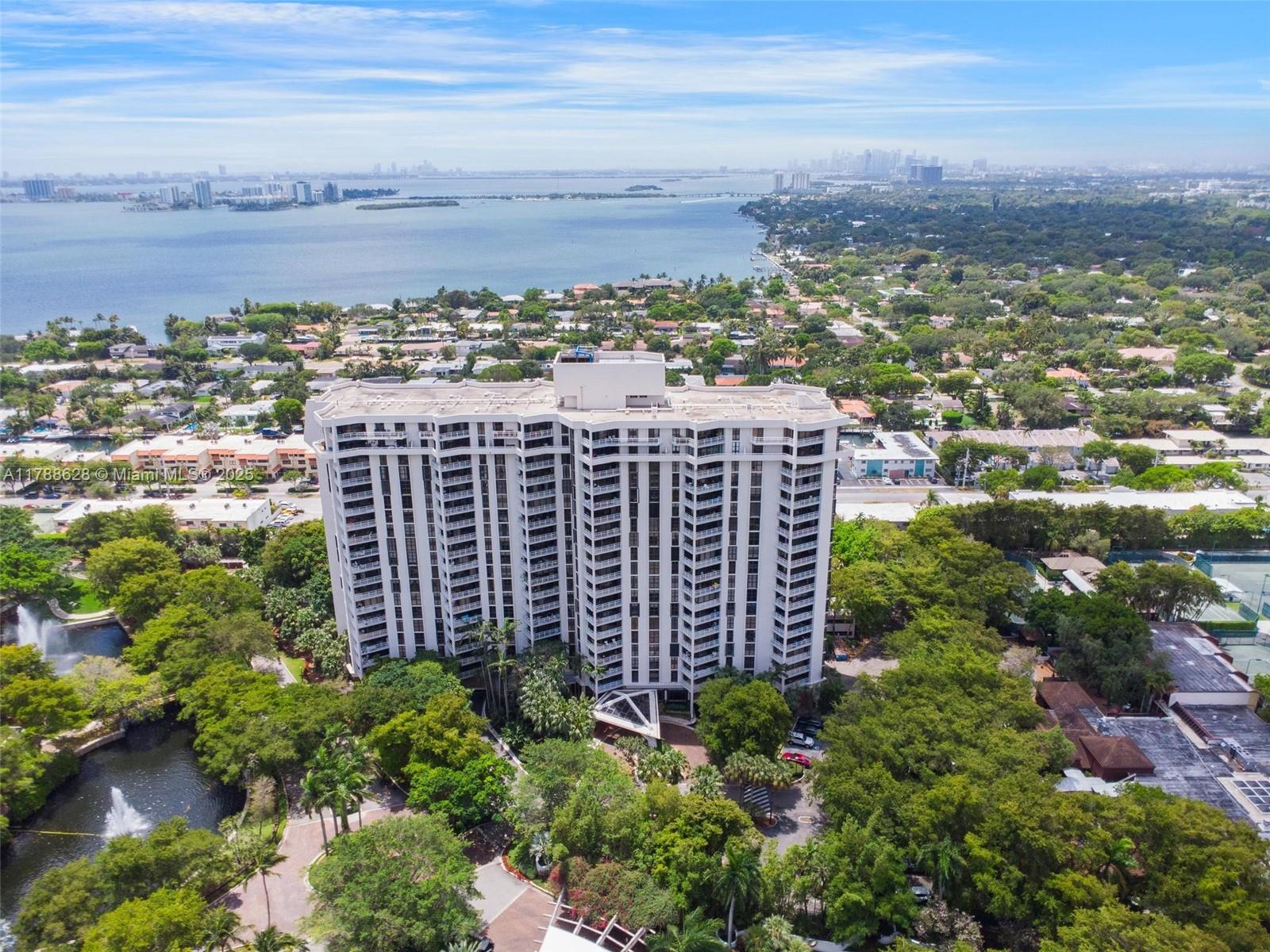 2000 Towerside Ter 702, Miami, Broward County, Florida - 3 Bedrooms  
3 Bathrooms - 