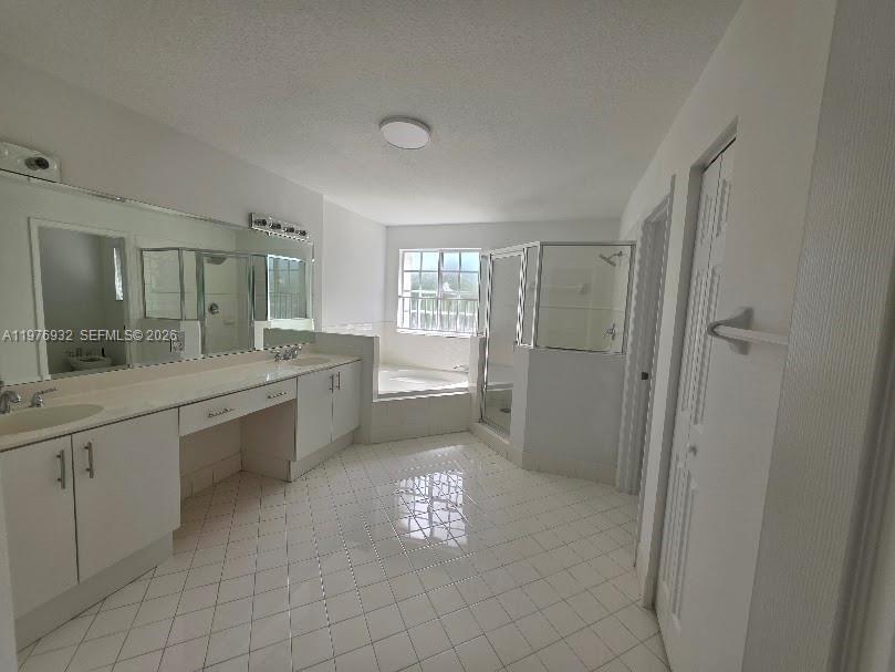 DORAL ISLES ST LUCIA - Residential