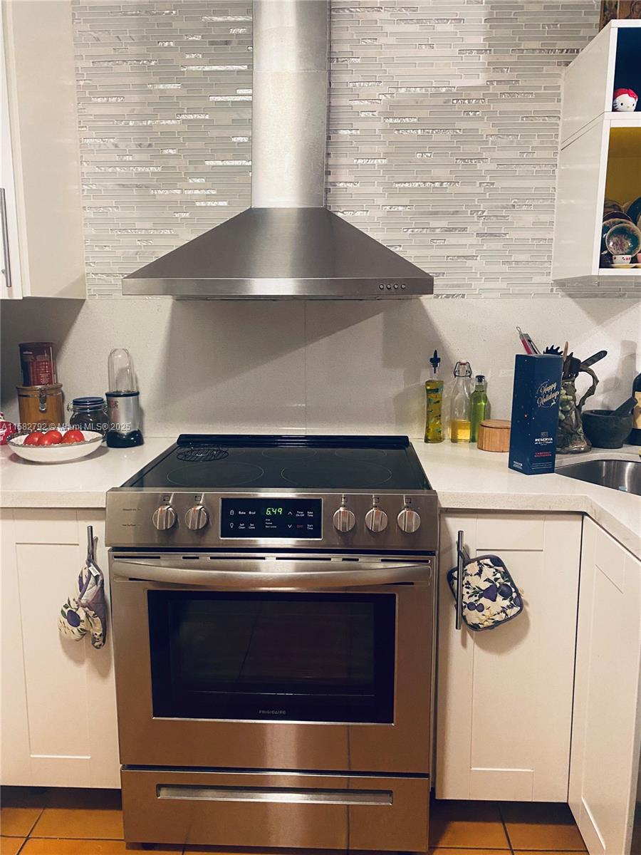 OCEAN POINT CONDO - Residential