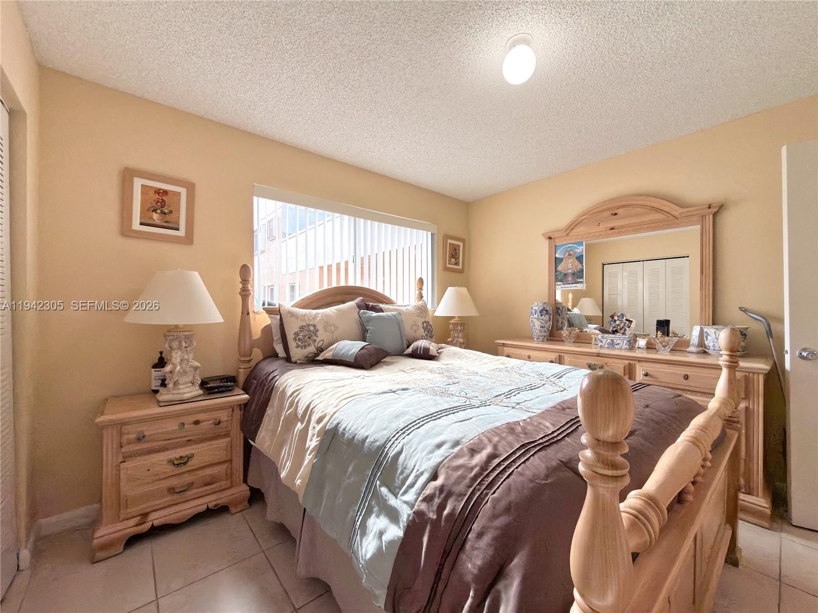 THE SEASONS VILLAS & THMS - Residential