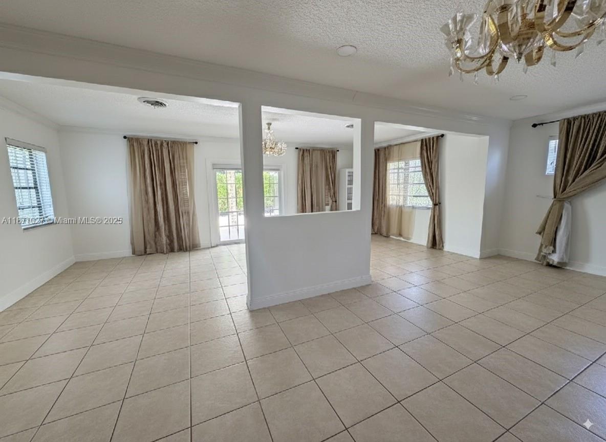 PINE TREE MANOR SEC 1 - Residential