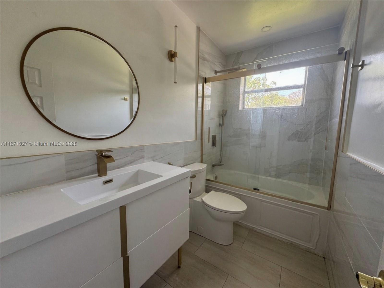 PINE TREE MANOR SEC 1 - Residential