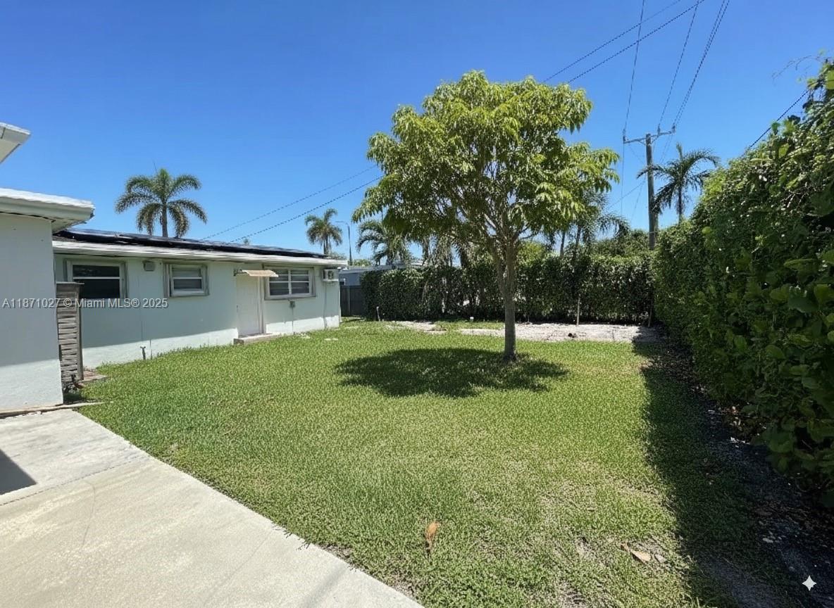 PINE TREE MANOR SEC 1 - Residential