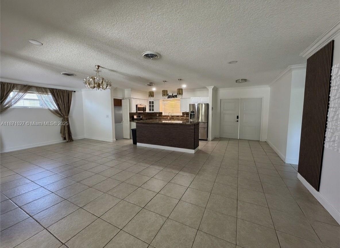 PINE TREE MANOR SEC 1 - Residential