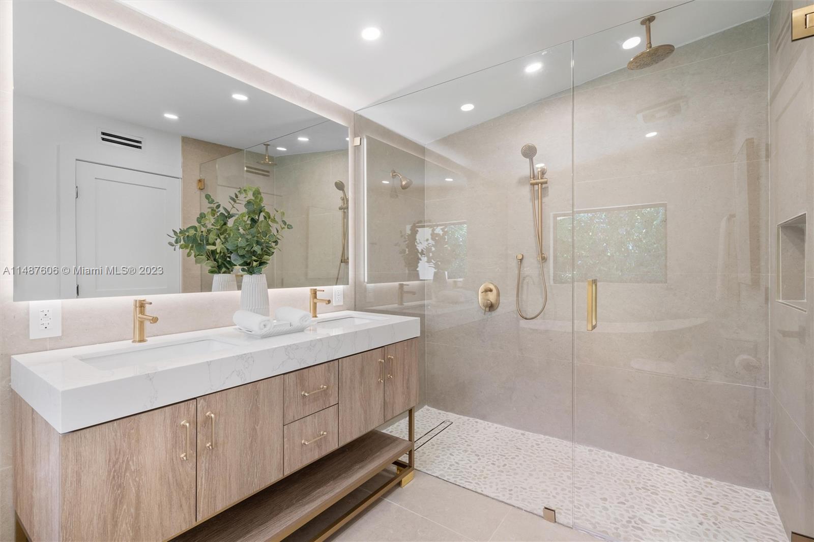 LAKE VIEW HEIGHTS SUB - Residential