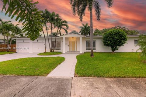 Photo of 1981 NE 196th Ter, Miami, FL 33179 (MLS # A11991580)